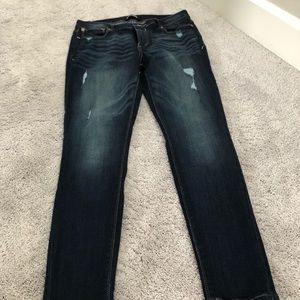Express distressed Jegging